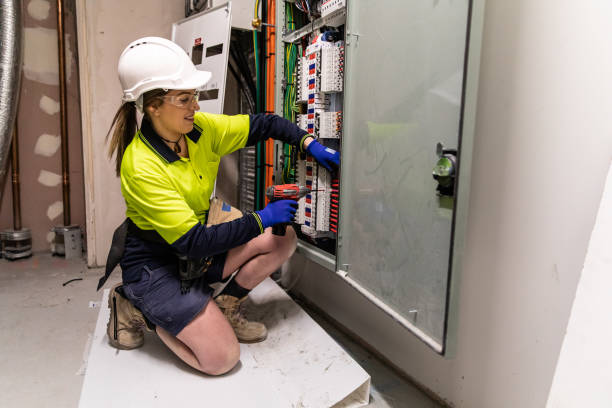 Best Electrician Near Me  in Saylorville, IA